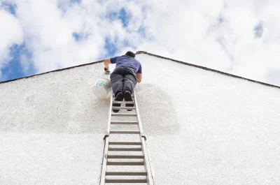 Peinture extérieure à Freycenet-la-Tour — façades et ravalement